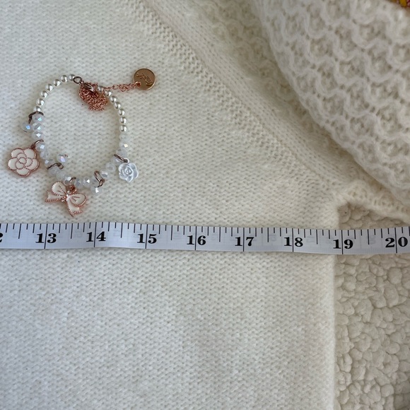 J crew sweater brand new color is cream ,off white . - Picture 9 of 10